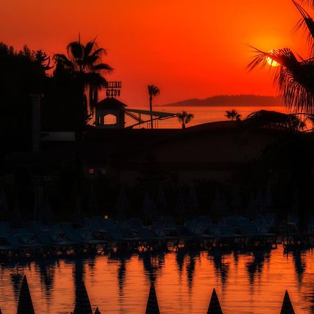 Lonicera Resort & Spa Hotel เอาซัลลาร์ ภายนอก รูปภาพ