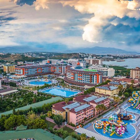 Lonicera Resort & Spa Hotel เอาซัลลาร์ ภายนอก รูปภาพ